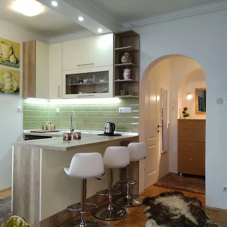 Sara * סראייבו